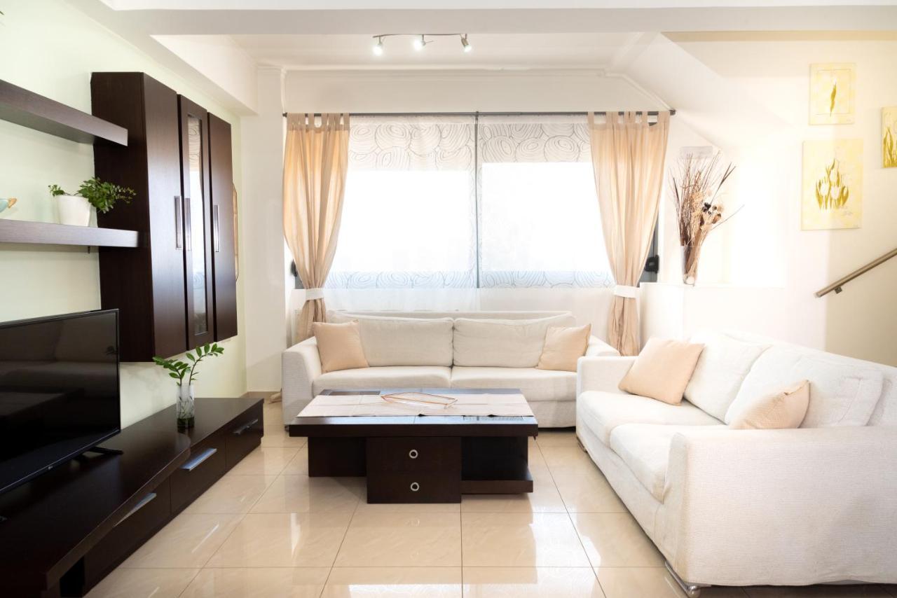 Sunny Hideaway Residence Close To The Nature Argoulidhés エクステリア 写真